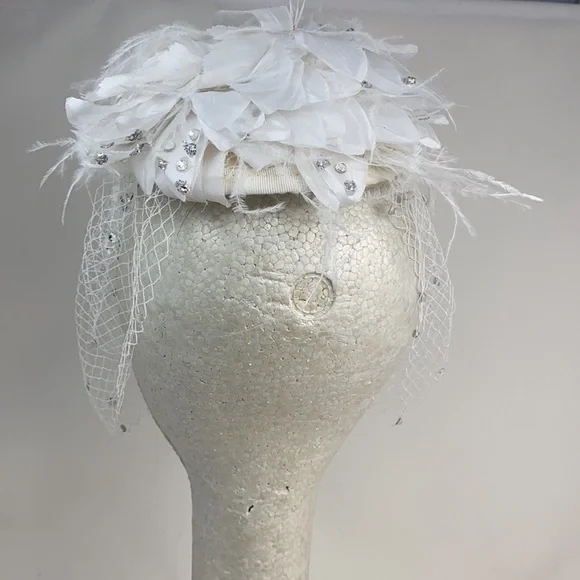 Eric Javits White Wedding Bridal Veil Hat - Picture 4 of 9